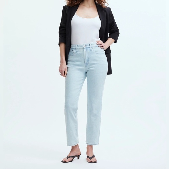 The Petite Curvy Perfect Vintage Jean distressed NWT 100% cotton - Picture 1 of 16
